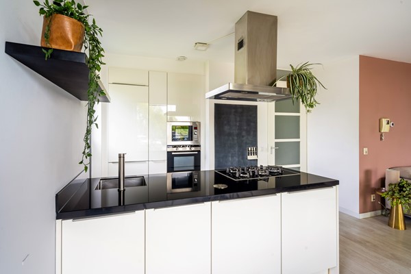 Medium property photo - Stationsweg 73, 4141 HE Leerdam